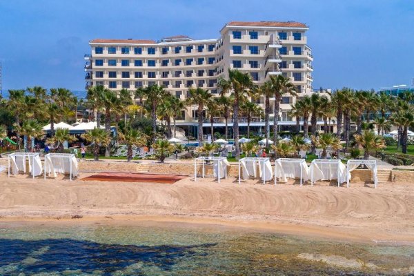 Cyprus, Paphos: Aquamare Beach Hotel & Spa 4*