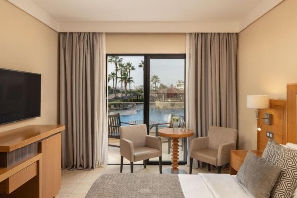 Cyprus, Paphos: Atlantica Golden Beach Hotel 4*