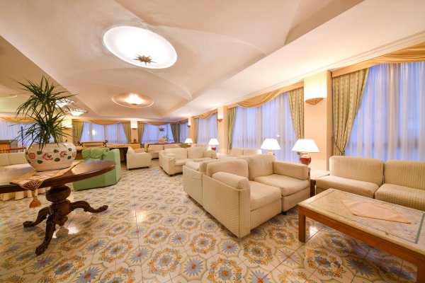 Ischia: Grand Hotel Terme di Augusto 5* - Recepcia