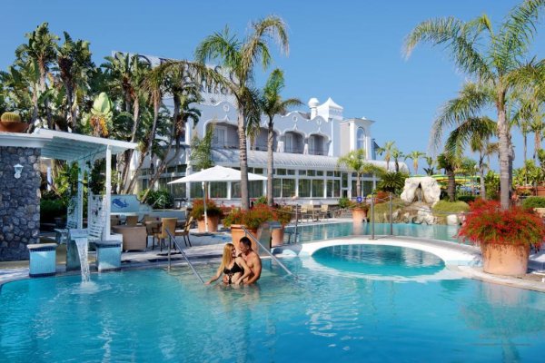 Ischia: Sorriso Thermae Resort & Spa 4* - Bazény