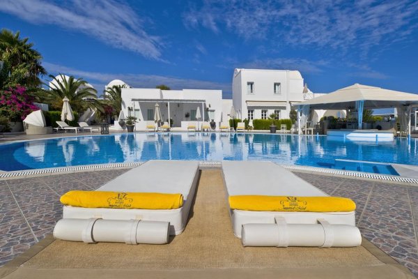 Santorini: Imperial Med 4* - Pláž