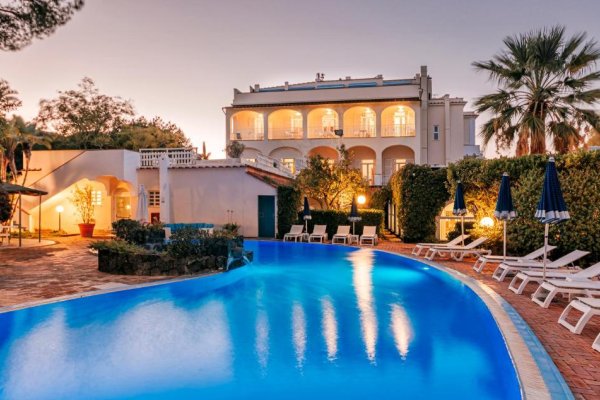Ischia: Regina Palace Terme 4*