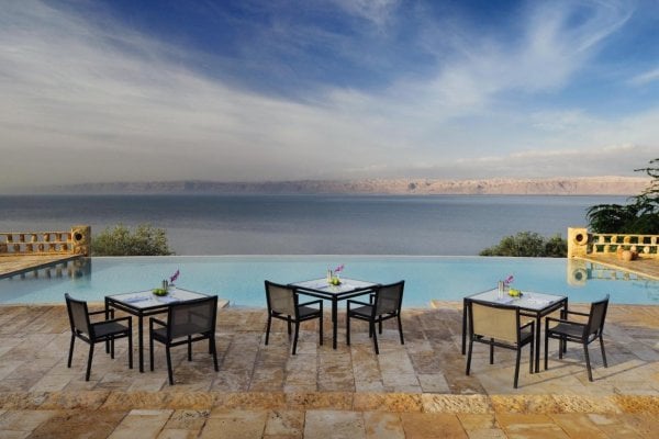 Jordánsko, Mŕtve more: Mövenpick Resort & Spa Dead Sea 5* - Bazény