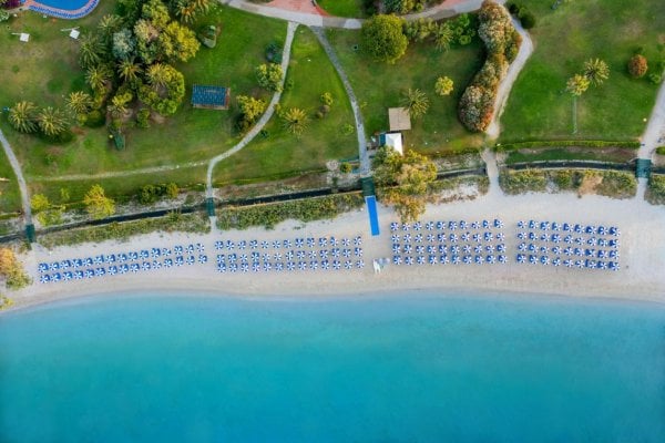 Sardínia: FUTURA Baia di Conte 4* - Pláž