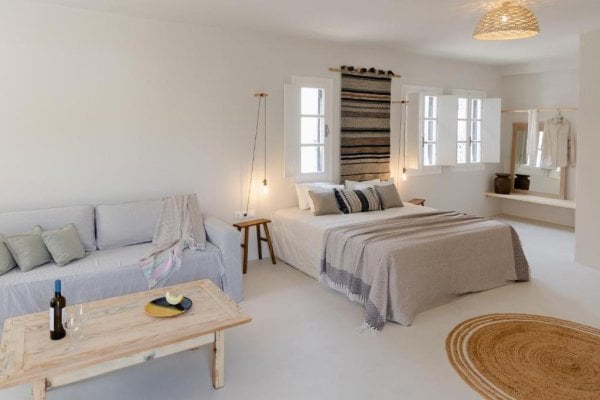 Santorini: Scorpios Beach 4*