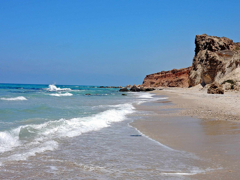 Pokojná pláž Herzliya Beach