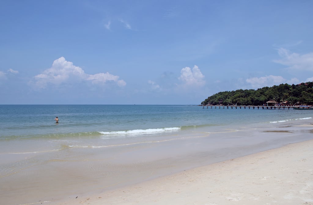 Ochheuteal Beach v Sihanoukville
