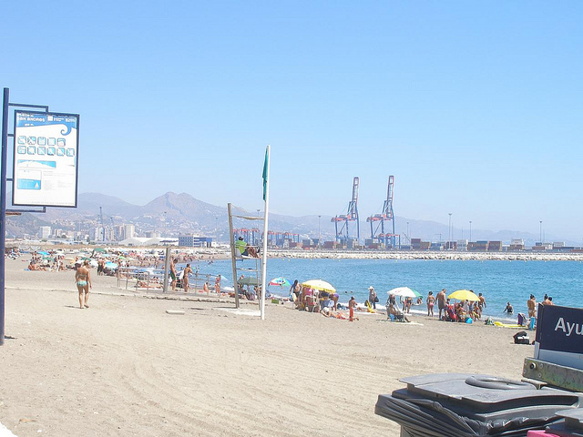 Dvojkilometrová pláž Playa San Andres