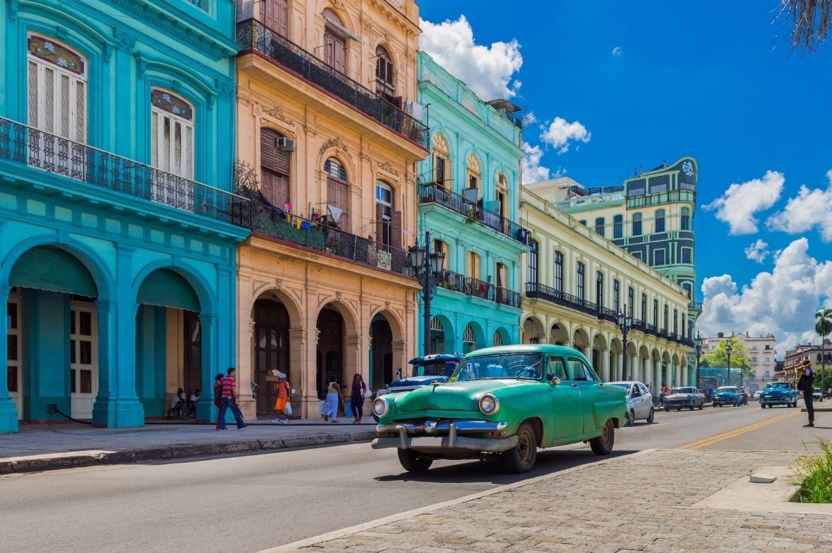 Havana hlavné mesto Kuby je pre turistov veľmi lákavá