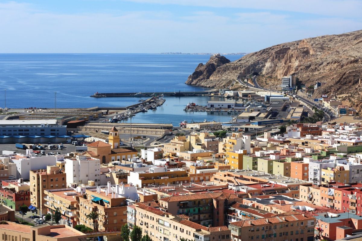 Almería je najväčšie mesto tejto časti Andalúzie