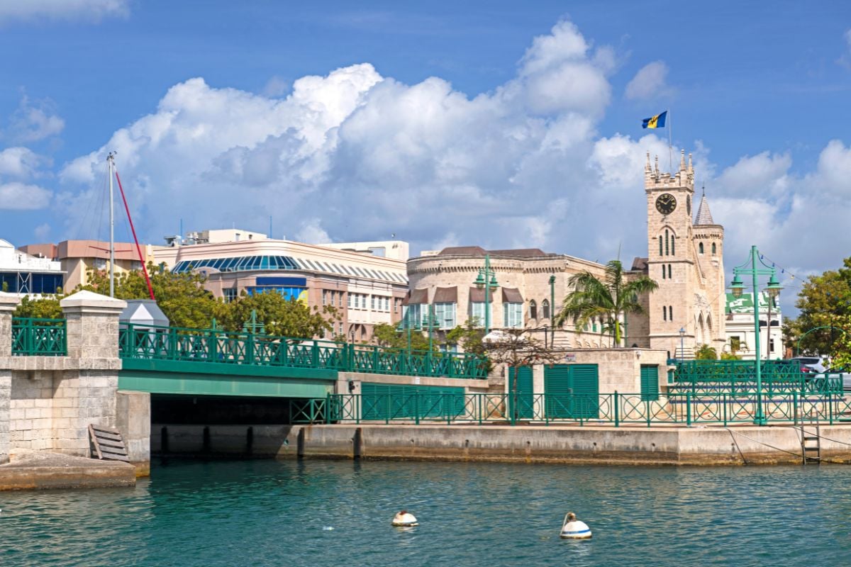 Budova parlamentu v hlavnom meste Bridgetown, Barbados