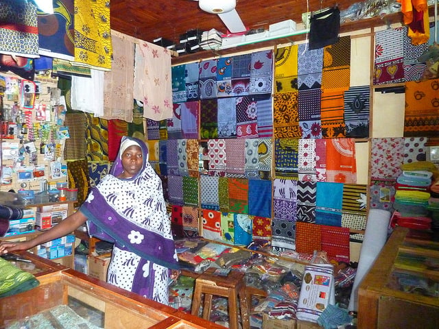 Obchod s látkami v Zanzibare